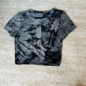 Crop top with front twist